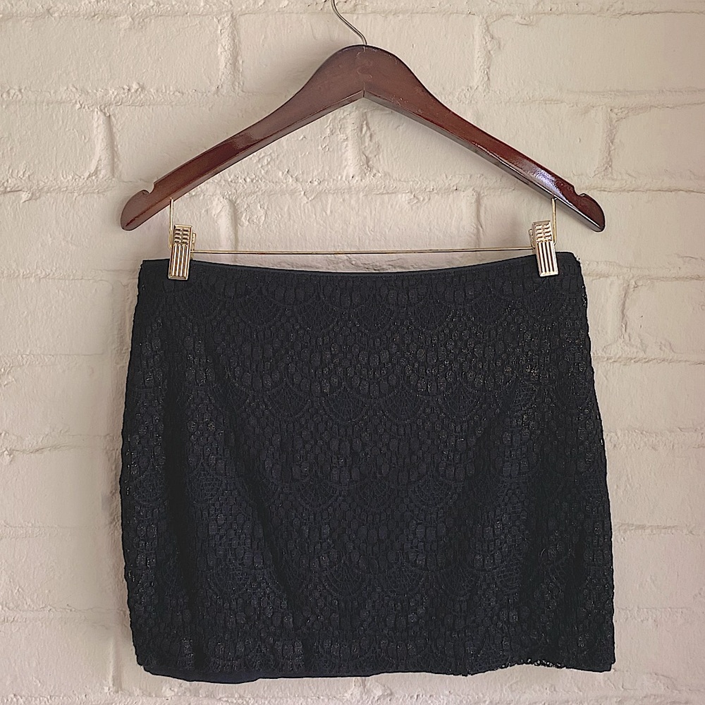 Express size Small petite bodycon mini skirt black and gold stretchy lace